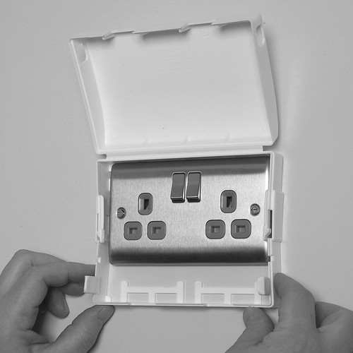 Double single socket - double/single, protector